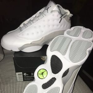 Air Jordan 13 Retro Low Big Kids- White/Silver